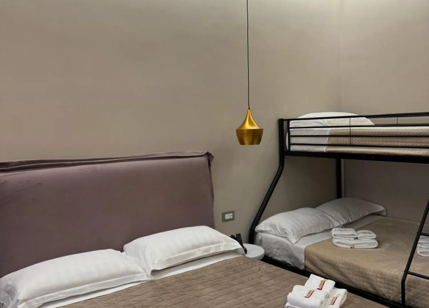 Lucignoloroom Stazione Centrale Napoli