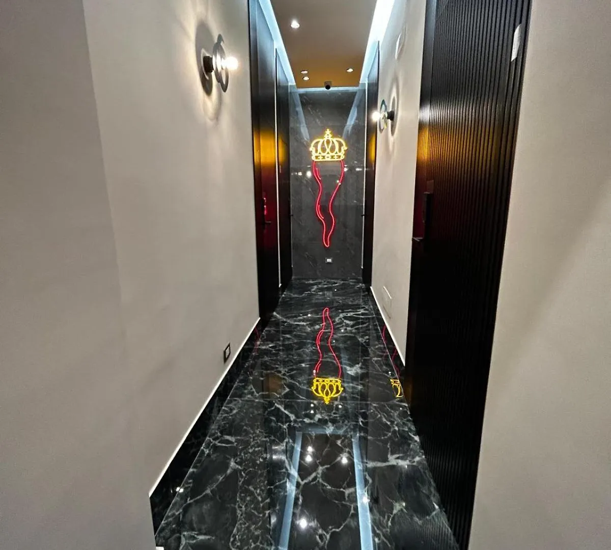 Lucignoloroom Stazione Centrale Napoli Italien